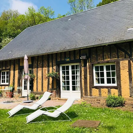 Golden Delicious For 2 In Normandy * Les Champeaux