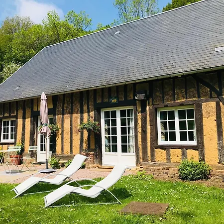 Golden Delicious For 2 In Normandy * Les Champeaux